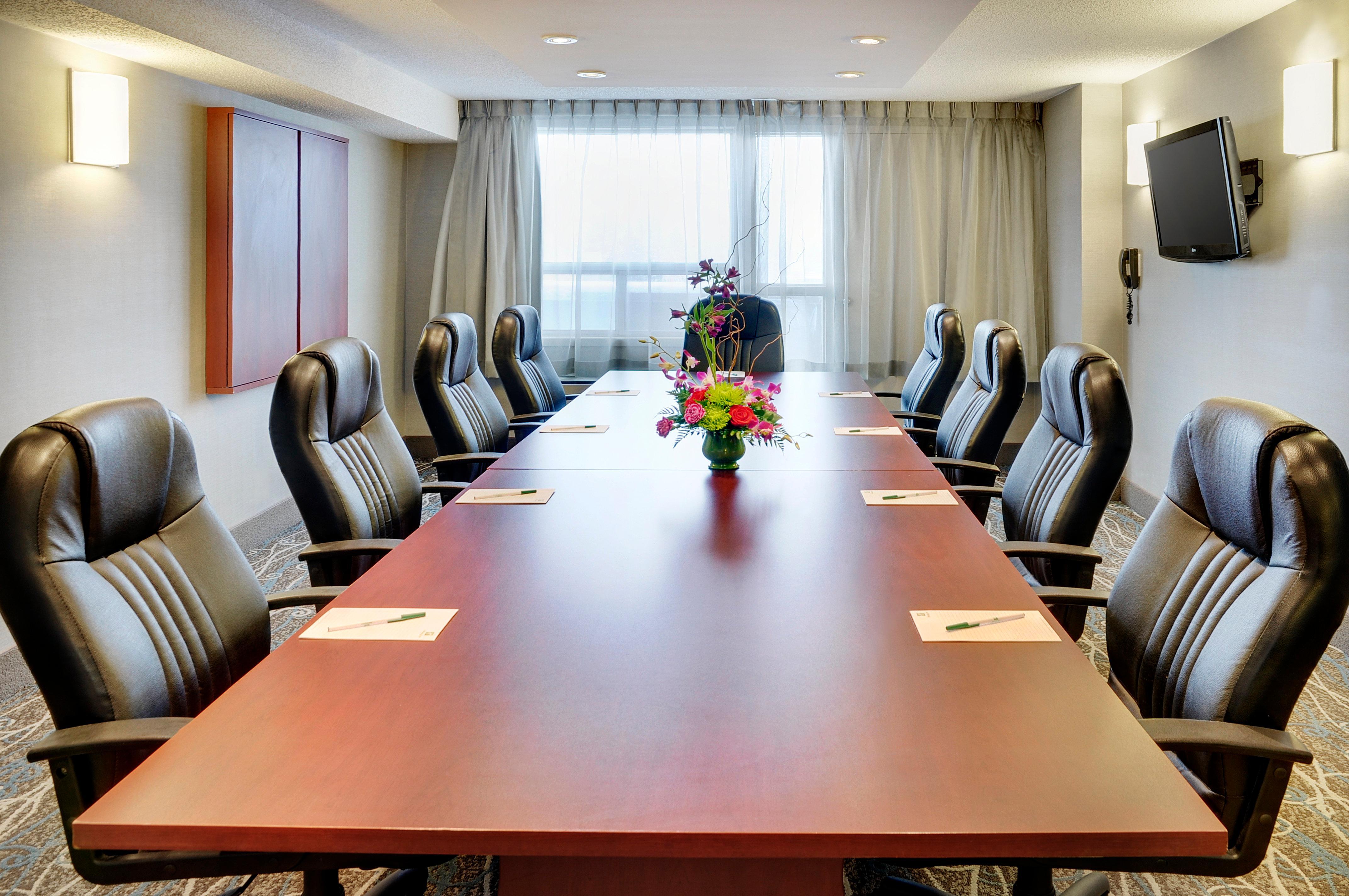 Holiday Inn Hotel & Suites London By Ihg Eksteriør bilde