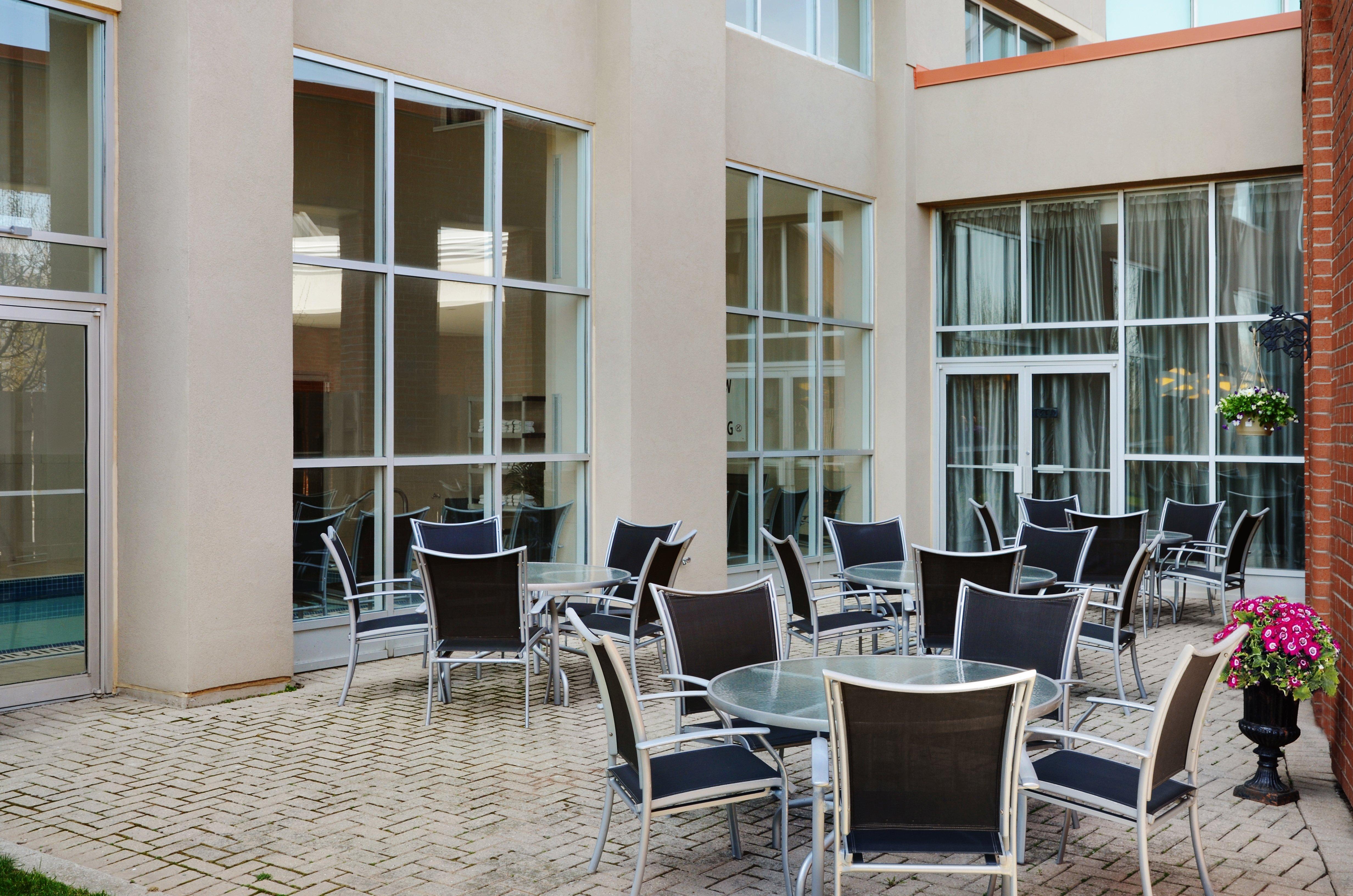 Holiday Inn Hotel & Suites London By Ihg Eksteriør bilde