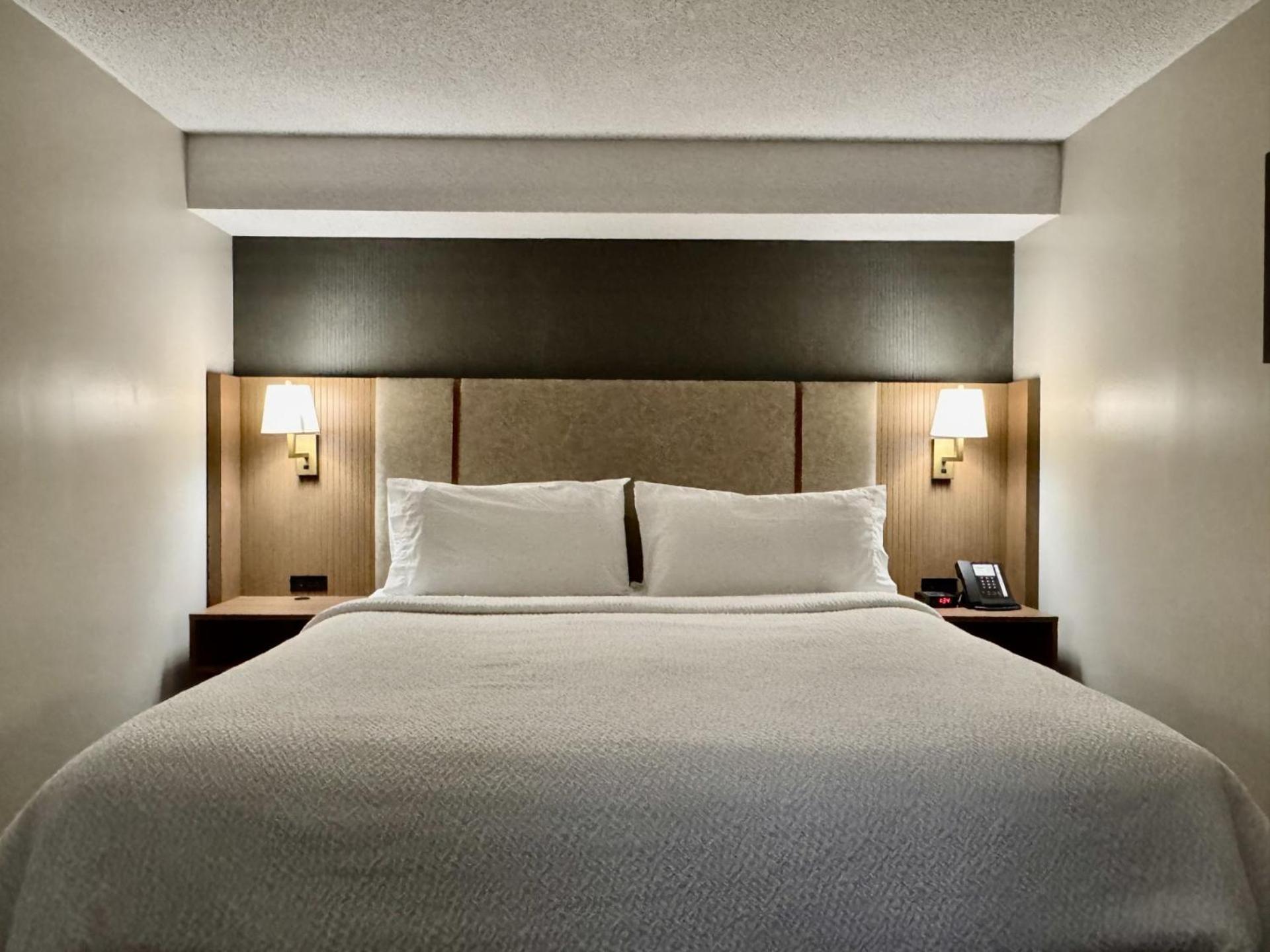Holiday Inn Hotel & Suites London By Ihg Eksteriør bilde