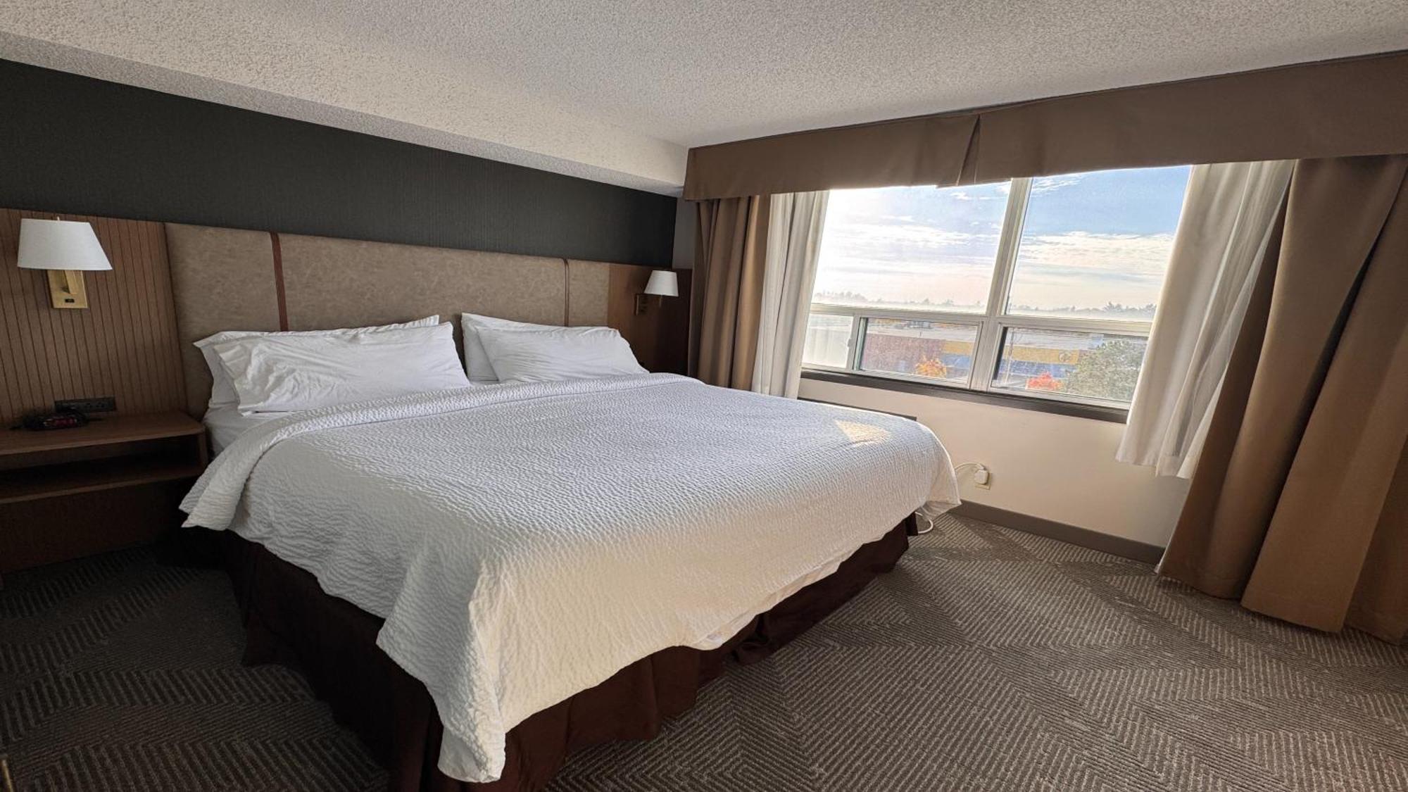 Holiday Inn Hotel & Suites London By Ihg Eksteriør bilde
