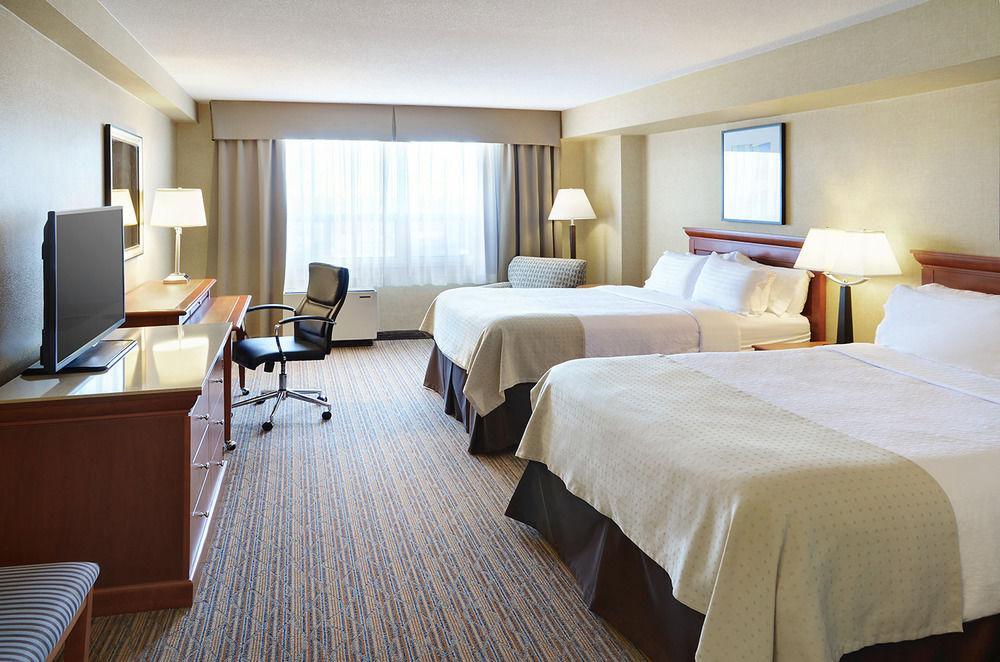 Holiday Inn Hotel & Suites London By Ihg Eksteriør bilde