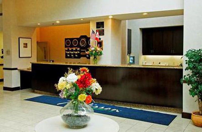 Holiday Inn Hotel & Suites London By Ihg Eksteriør bilde